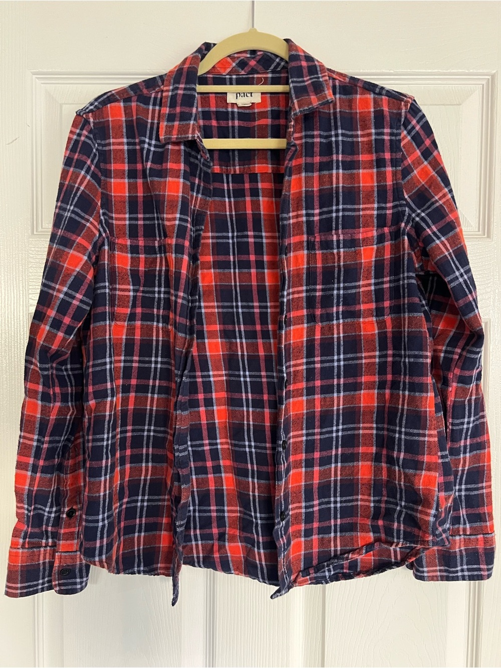 ‼️NWOT: Pact Organic Red & Blue Plaid Button Down Flannel - S